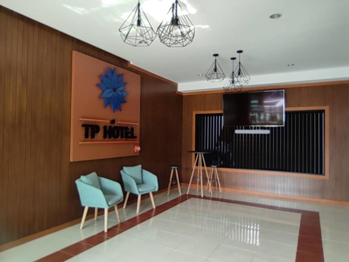 At Tp Hotel Phetchabun Exterior photo